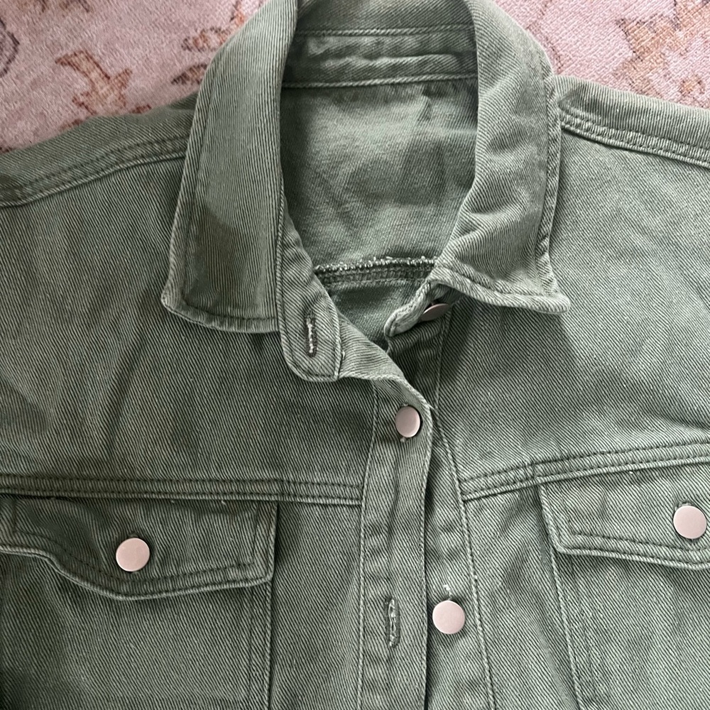 Green Button-Up Denim Shacket - Picture 5 of 5